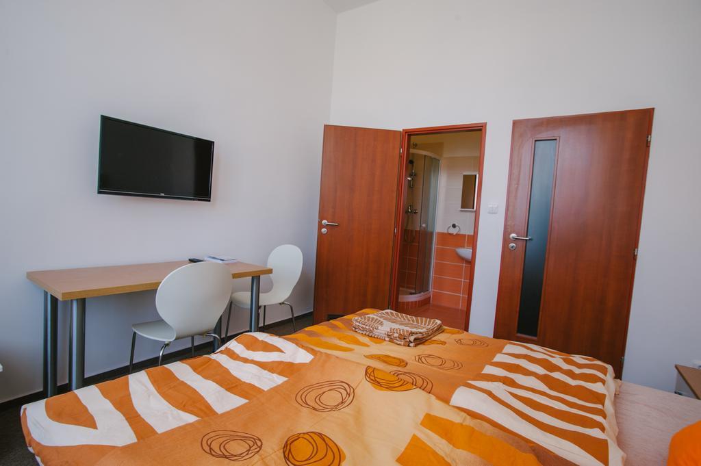 Guest House U Zlateho Jelena Zinkovy Ngoại thất bức ảnh